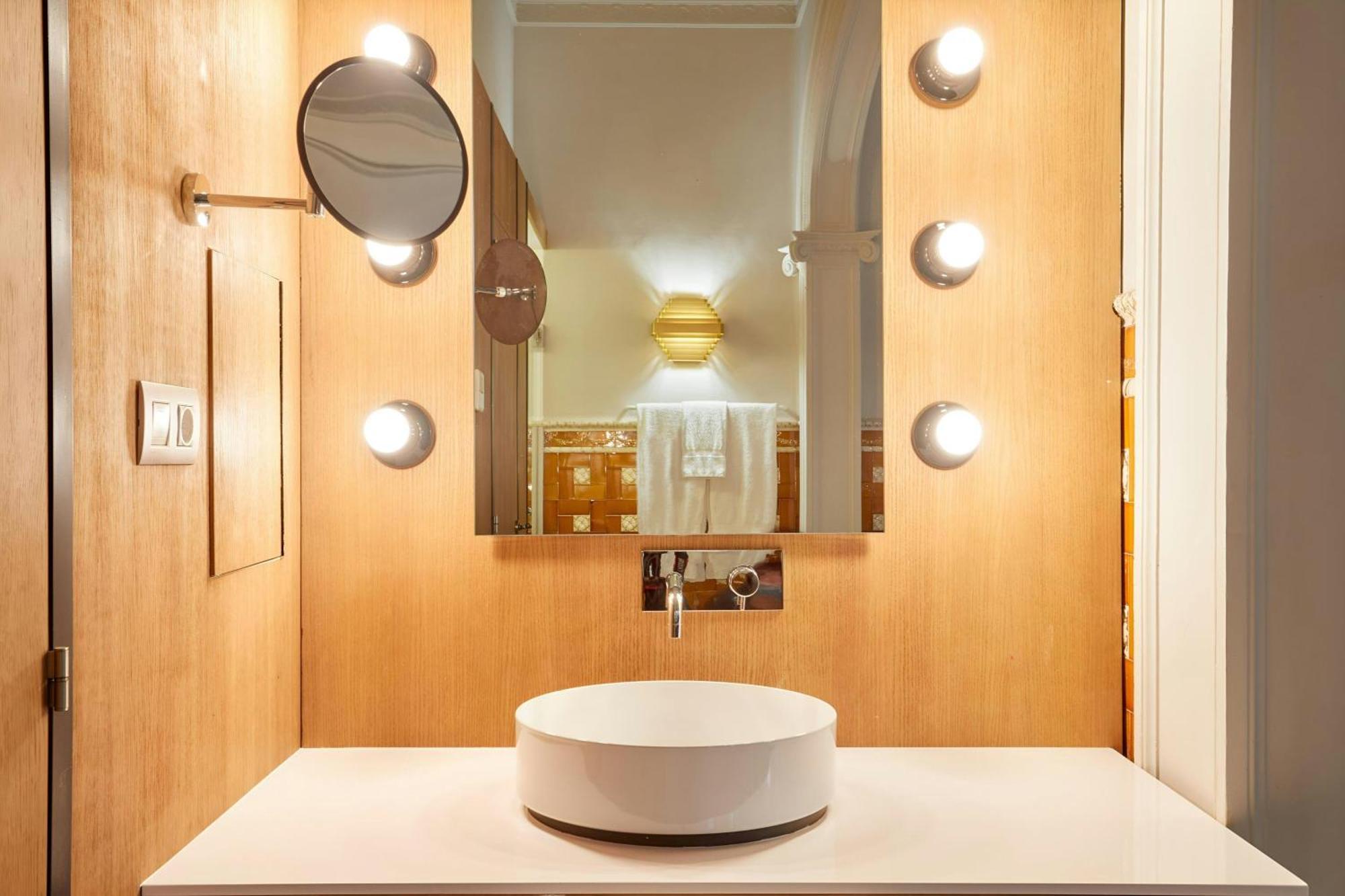 Le Palacete Hotel Gracia District, Sonder By Marriott Bonvoy Barcellona Esterno foto